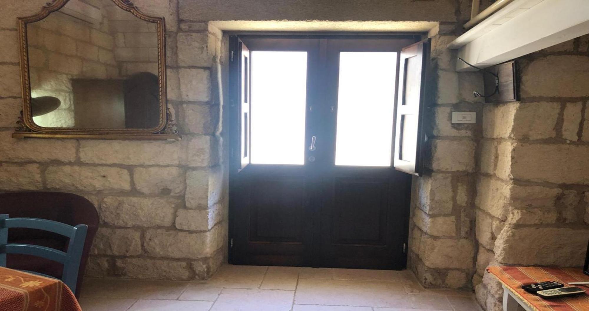 Villa Odegos Monolocali Vico Sant'Antonio Carpignano Salentino Exterior foto